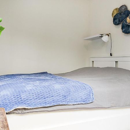 Gorgeous Home In Heinkenszand With House Sea View Εξωτερικό φωτογραφία