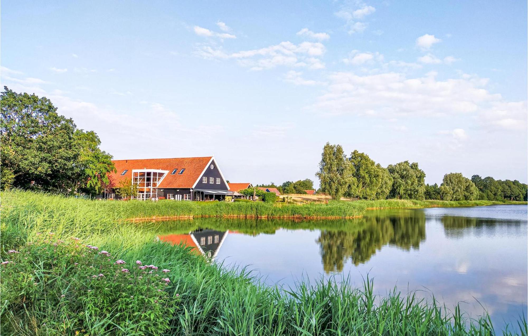 Gorgeous Home In Heinkenszand With House Sea View Εξωτερικό φωτογραφία